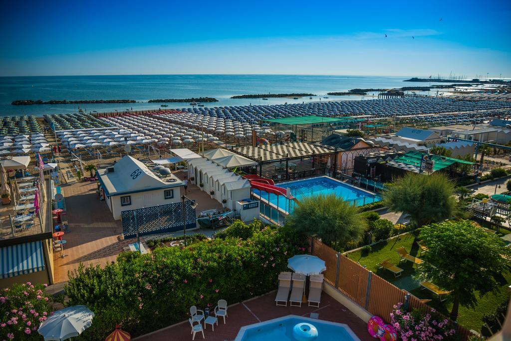 Villa Fiorita Cattolica Exterior foto